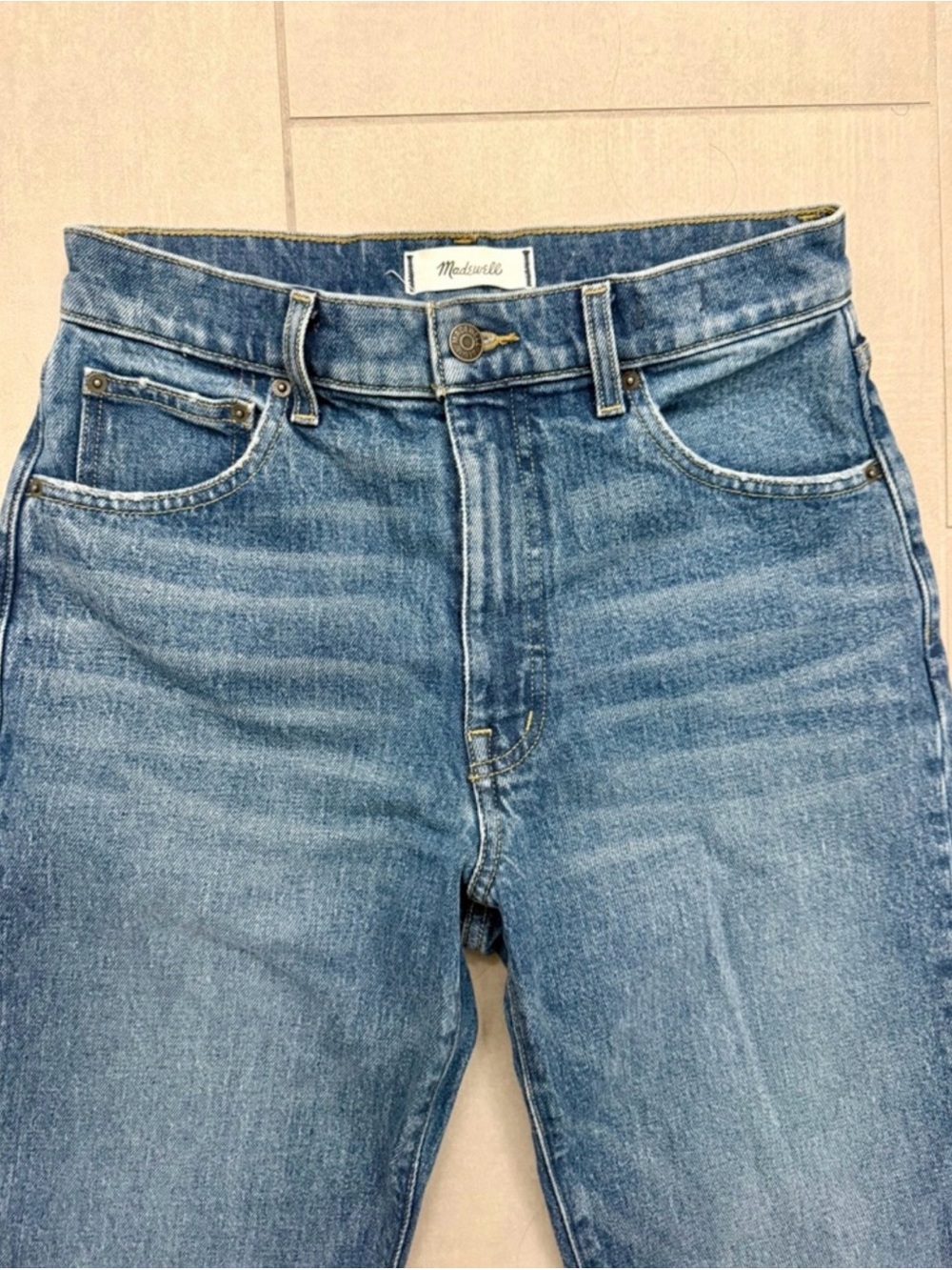 Madewell - Relaxed Bootcut Jeans - Picture 2 of 6